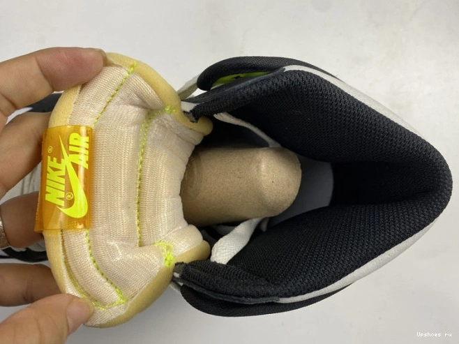 555088-118 1 Gold' High Air 'Volt Retro  OG Jordan 0210